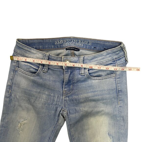 American Eagle Women's Size 2 Ripped Skinny Jeans Distressed Jegging Light Wash - Picture 4 of 13